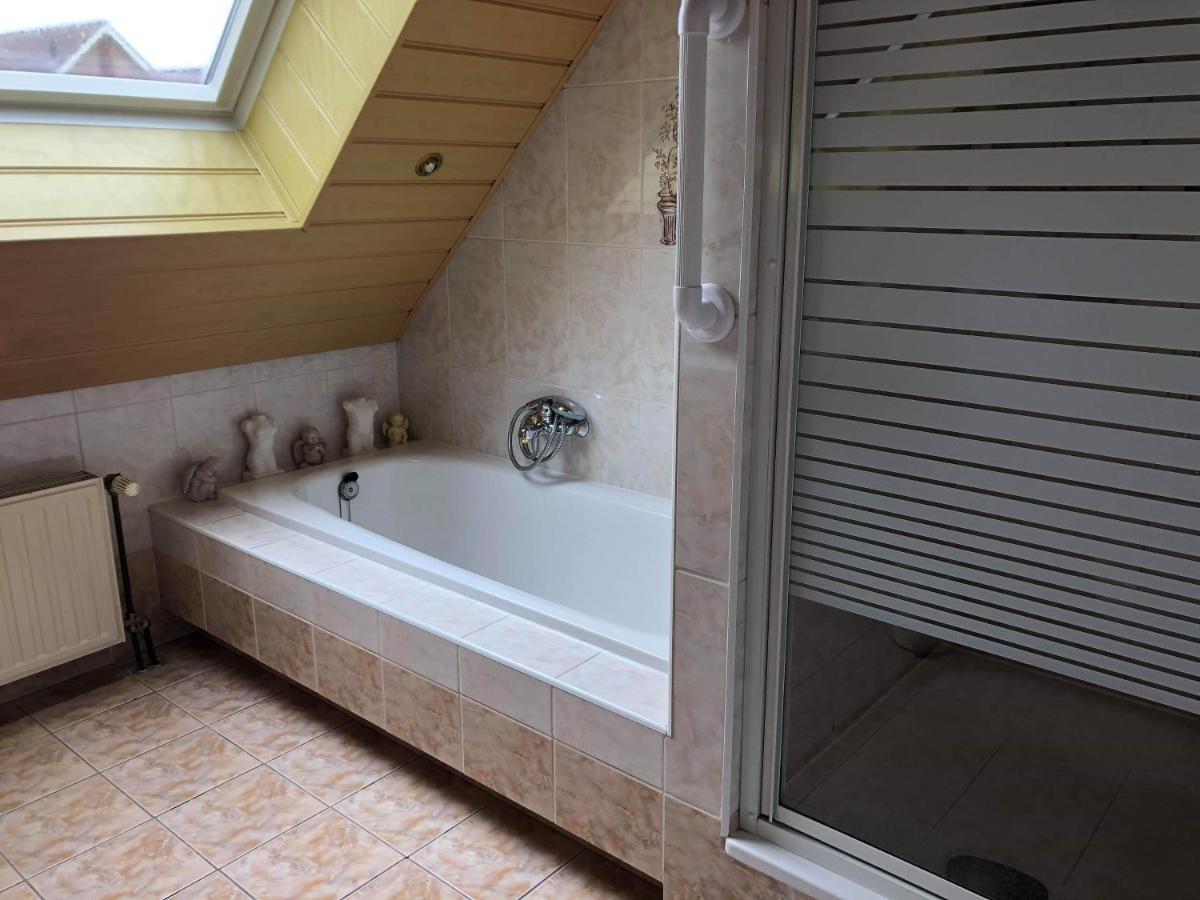 엘레메이트 La Casa Aan Zee 아파트 외부 사진