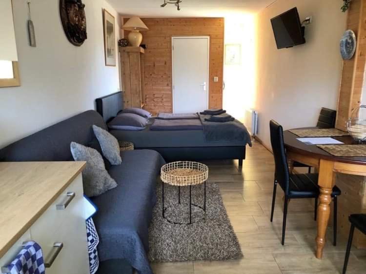엘레메이트 La Casa Aan Zee 아파트 외부 사진