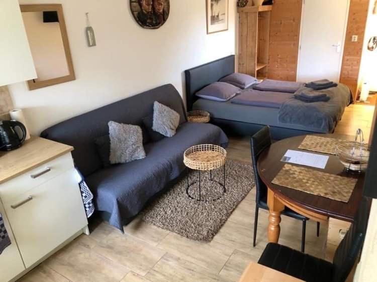 엘레메이트 La Casa Aan Zee 아파트 외부 사진